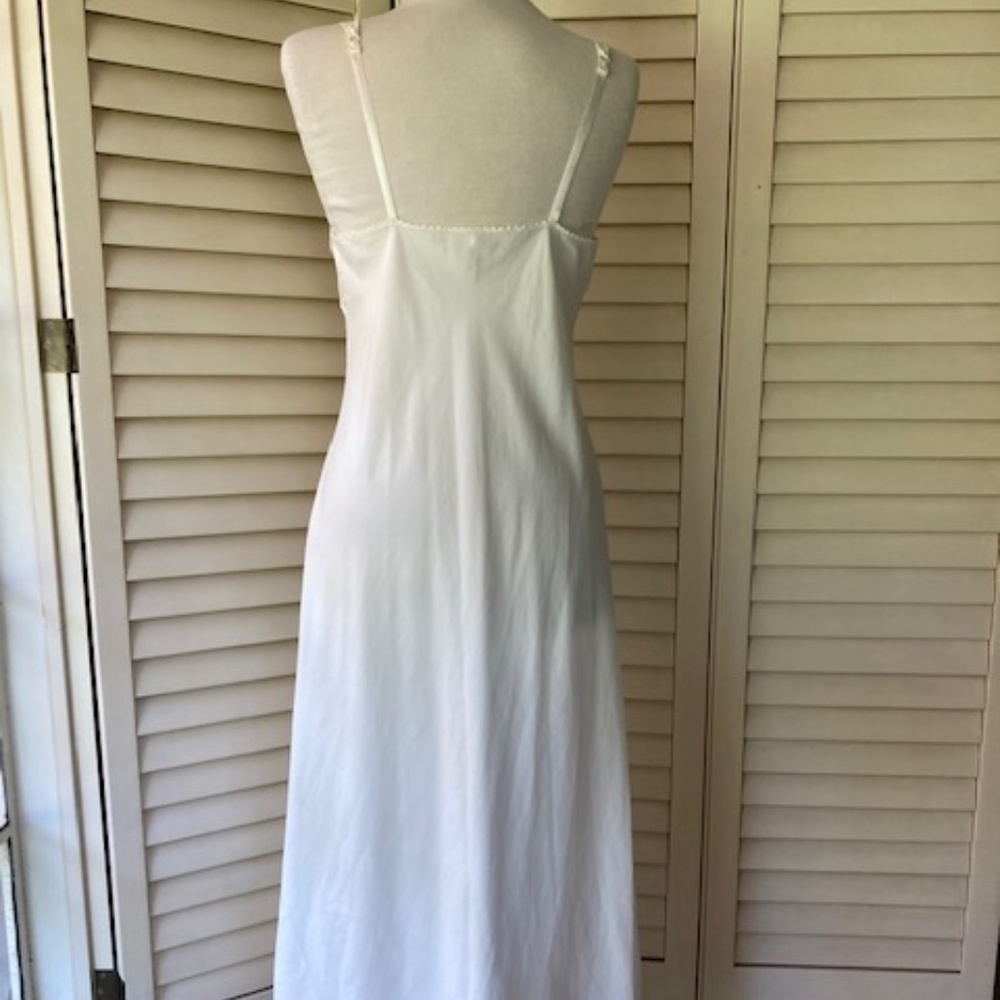 Vanity Fair Floor Length Nightgown~~Slip - Picture 7 of 12